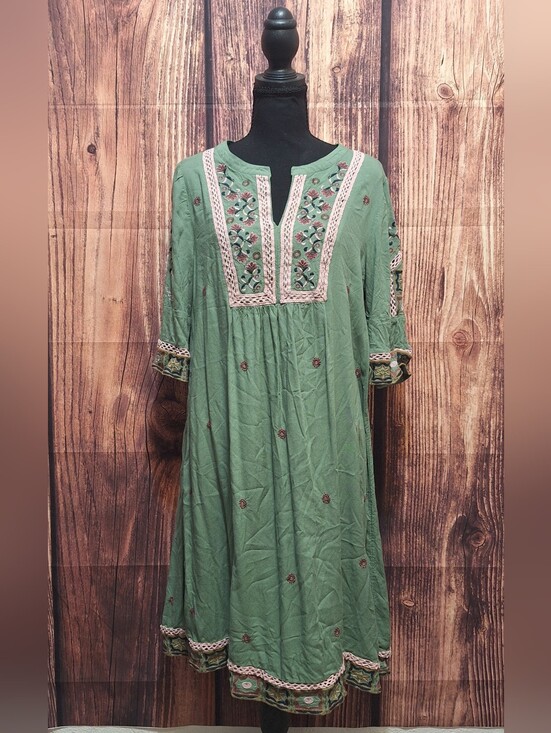 Sundance Dresses & Skirts - Sundance Sage Green Embroidered Boho Midi Dress Size Medium